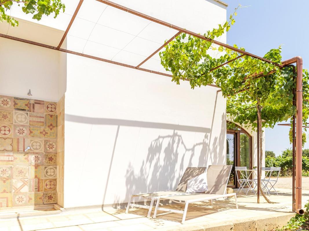 Tenutayala - Residenza Agrituristica パラービタ エクステリア 写真