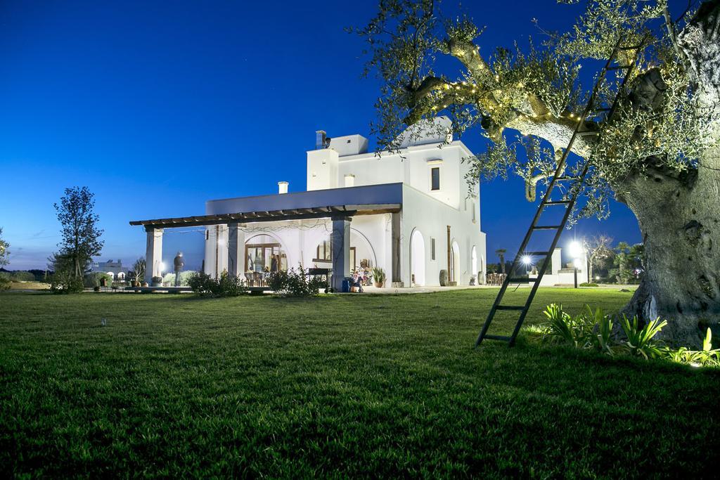 Tenutayala - Residenza Agrituristica パラービタ エクステリア 写真