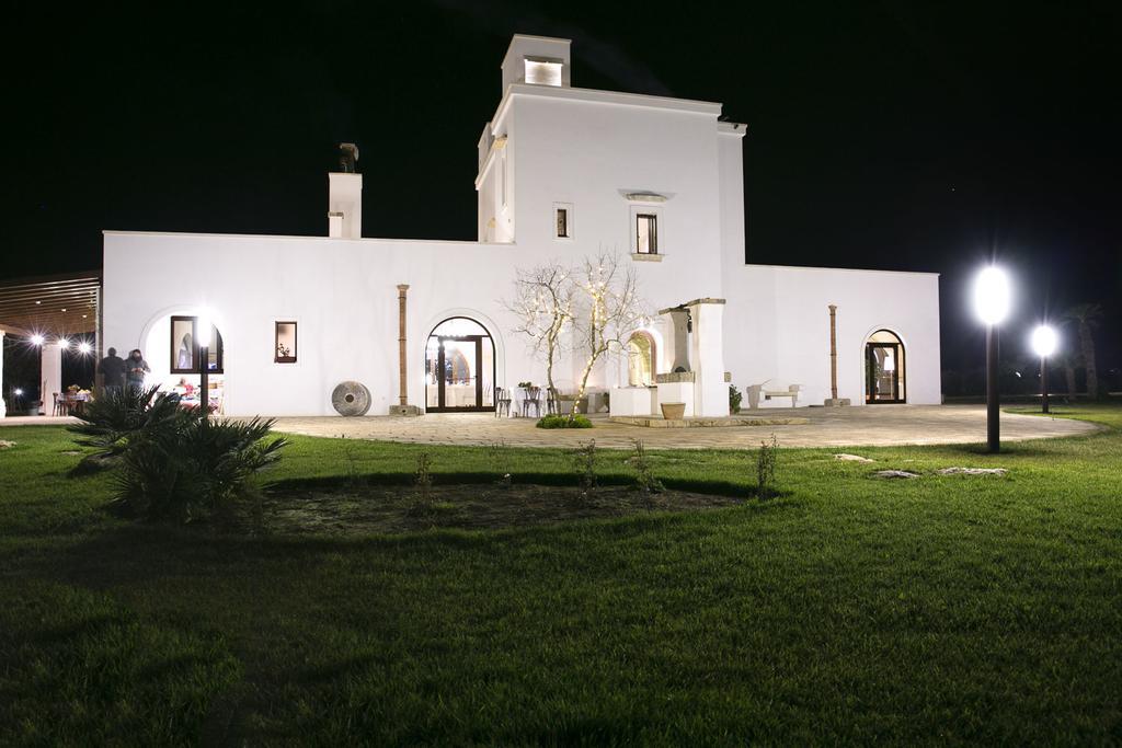 Tenutayala - Residenza Agrituristica パラービタ エクステリア 写真