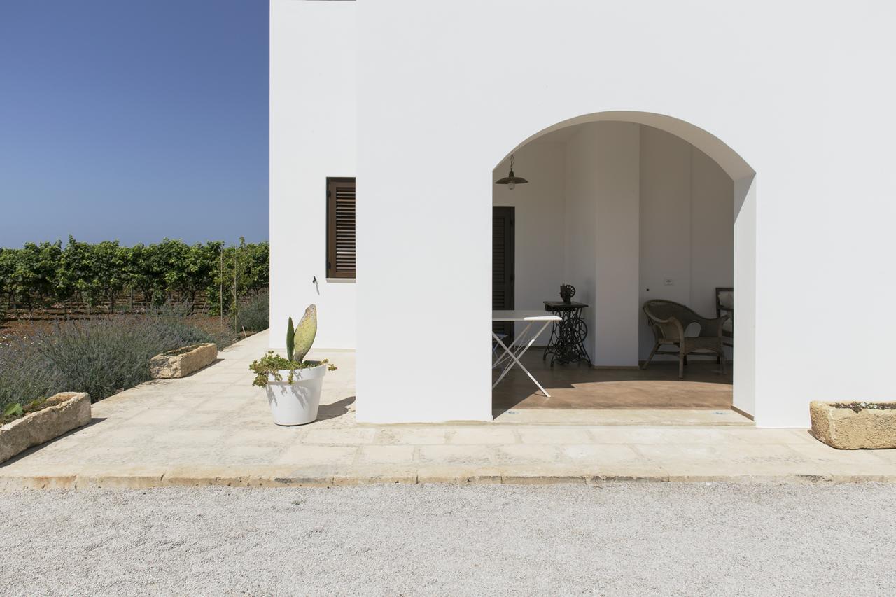 Tenutayala - Residenza Agrituristica パラービタ エクステリア 写真